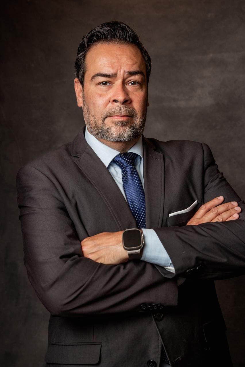Dr. Ronaldo Teixeira